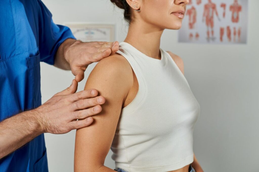 5 Benefits of Chiropractic Care for Frozen Shoulder